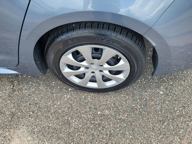 Used 2020 Toyota Corolla LE FWD image 7