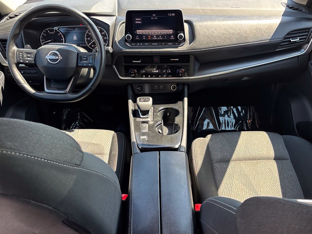 Used 2025 Nissan Rogue SV FWD image 19