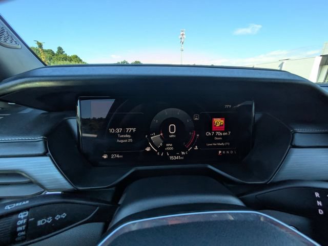 Used 2025 GMC Acadia Elevation w/ Elevation Premium Package FWD image 18