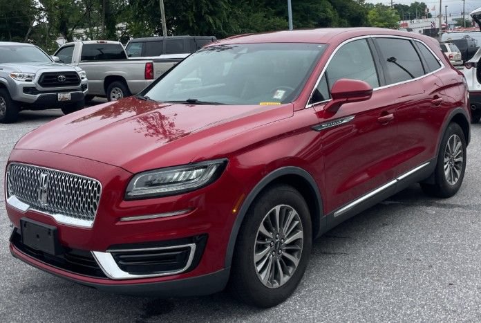 Used 2020 Lincoln Nautilus Premier w/ Equipment Group 101A AWD/4WD image 2