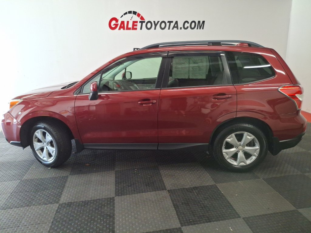 Used 2016 Subaru Forester 2.5i Premium w/ All-Weather Package AWD/4WD image 9