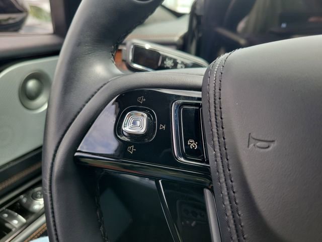Used 2025 Lincoln Aviator Black Label AWD/4WD image 28