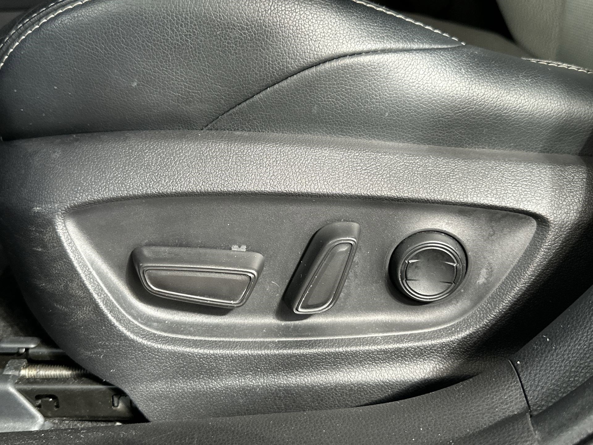 Used 2023 Toyota Corolla XSE image 14