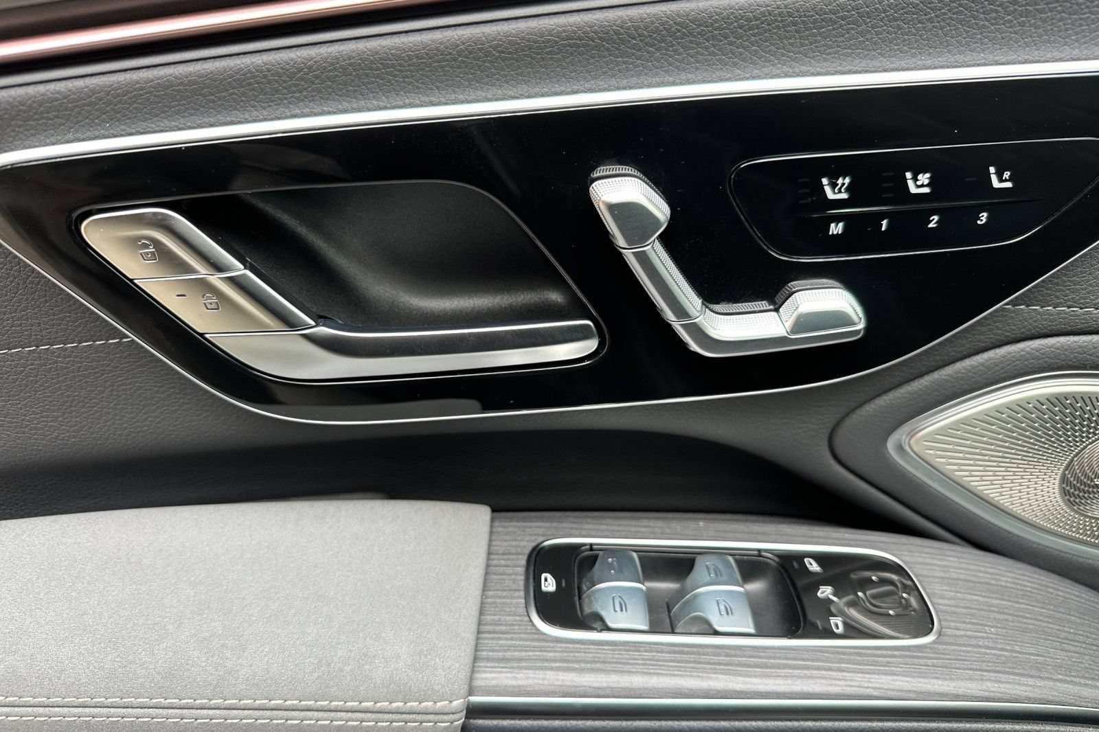 Certified 2025 Mercedes-Benz EQS 450+ 4MATIC Sedan image 12