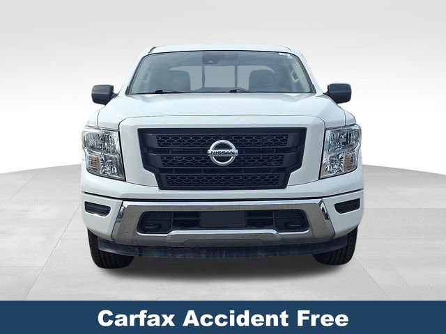 Used 2022 Nissan Titan SV image 3