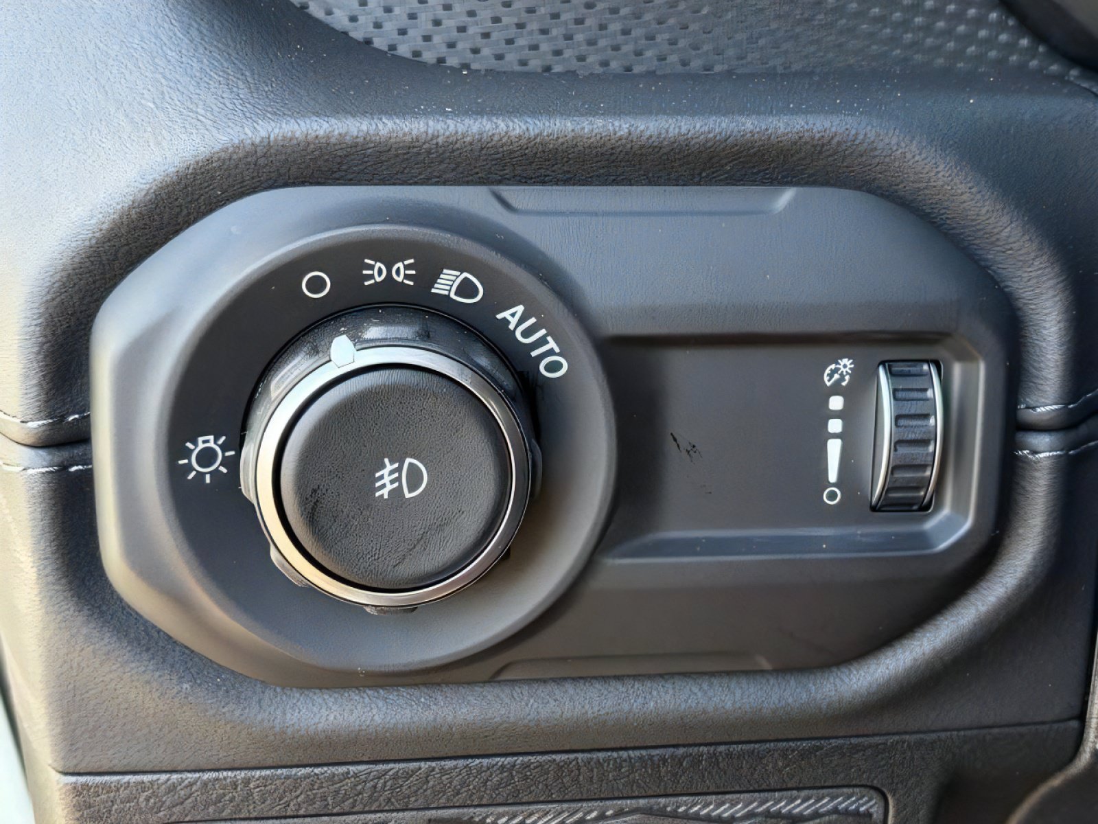 New 2027 Jeep Wrangler Unlimited Rubicon AWD/4WD image 18