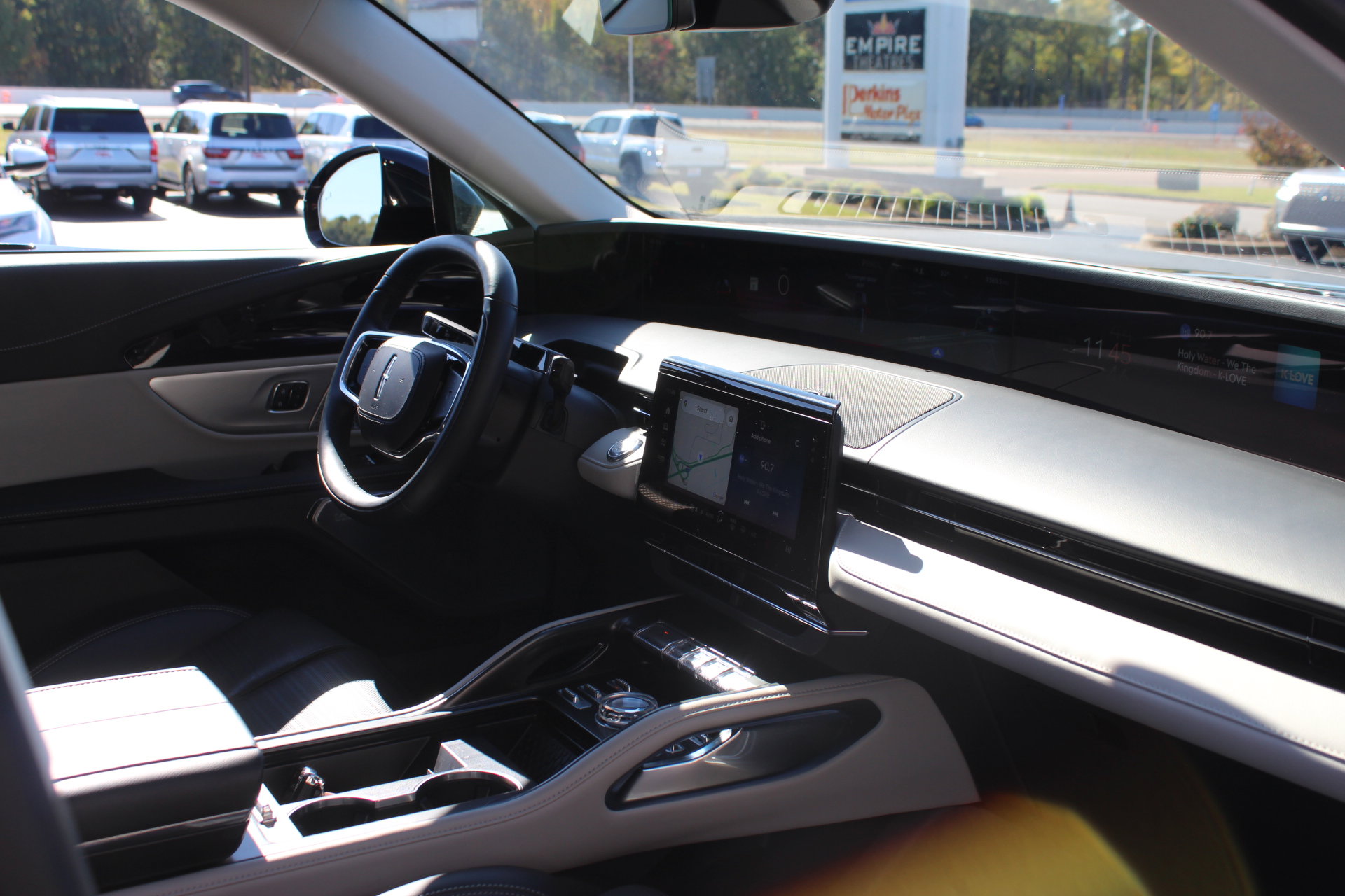 Used 2024 Lincoln Nautilus Reserve w/ Equipment Group 203A image 35