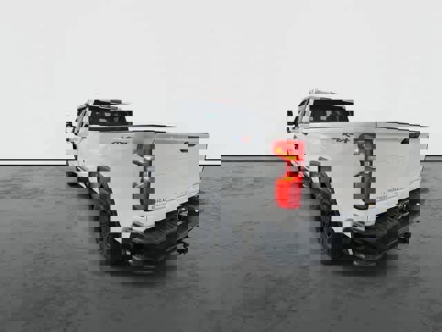 Used 2020 Chevrolet Silverado 2500 Custom w/ Custom Value Package image 2