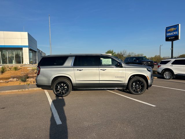 New 2025 Chevrolet Suburban Premier image 29