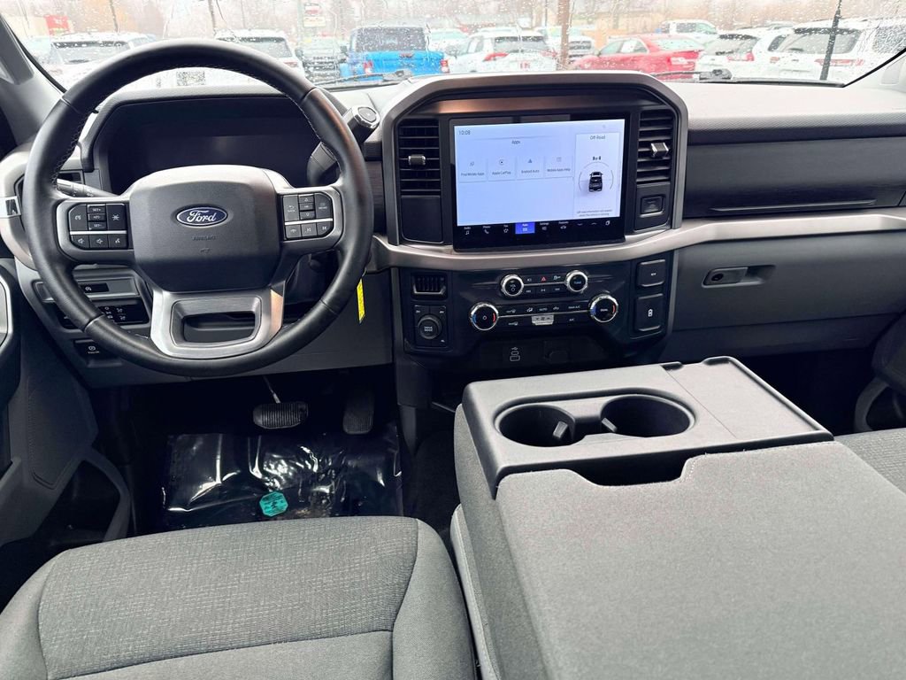 Used 2025 Ford F150 XLT w/ Equipment Group 301A Standard image 3