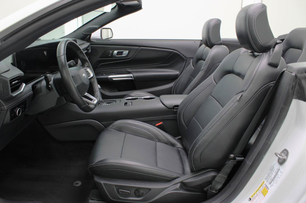 Used 2025 Ford Mustang Premium RWD image 41