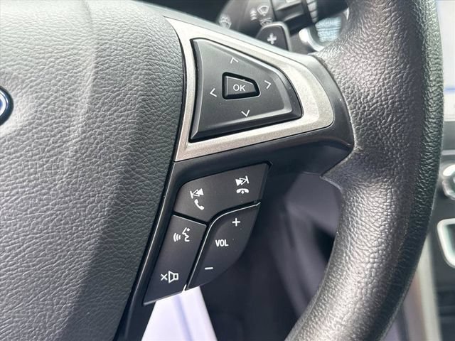 Used 2019 Ford Fusion SE FWD image 19