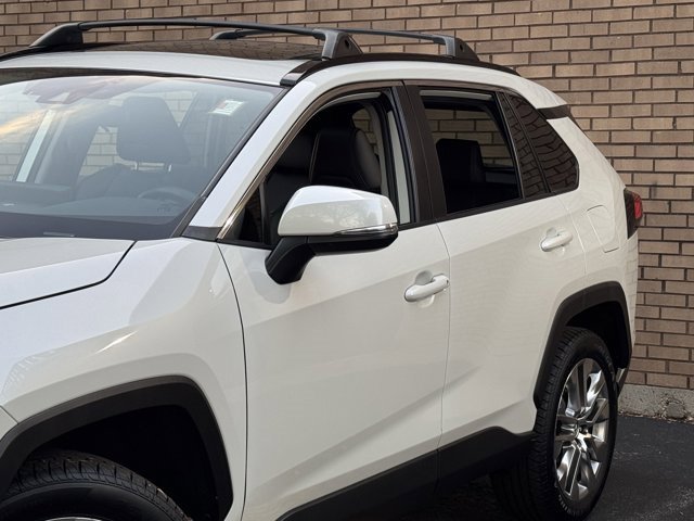 Used 2021 Toyota RAV4 XLE Premium image 67