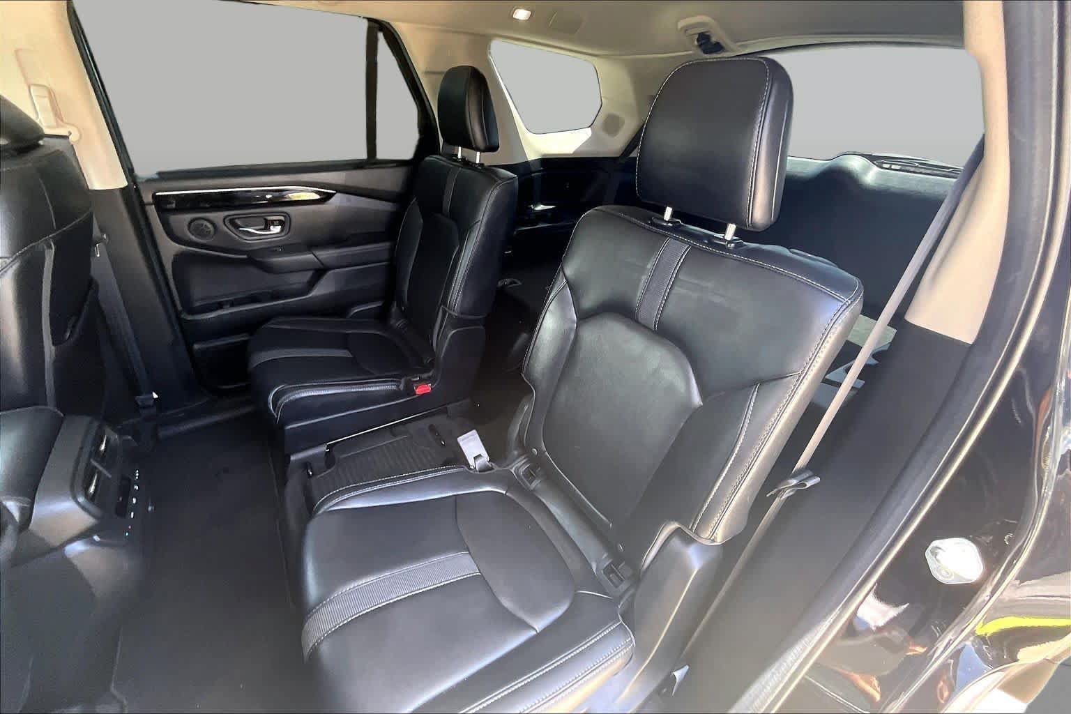 Used 2024 Honda Pilot Touring image 19