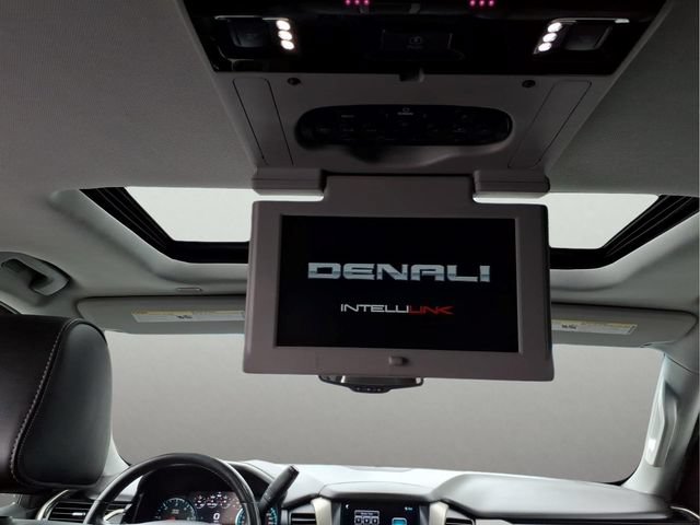 Used 2018 GMC Yukon XL Denali w/ Open Road Package AWD/4WD image 17