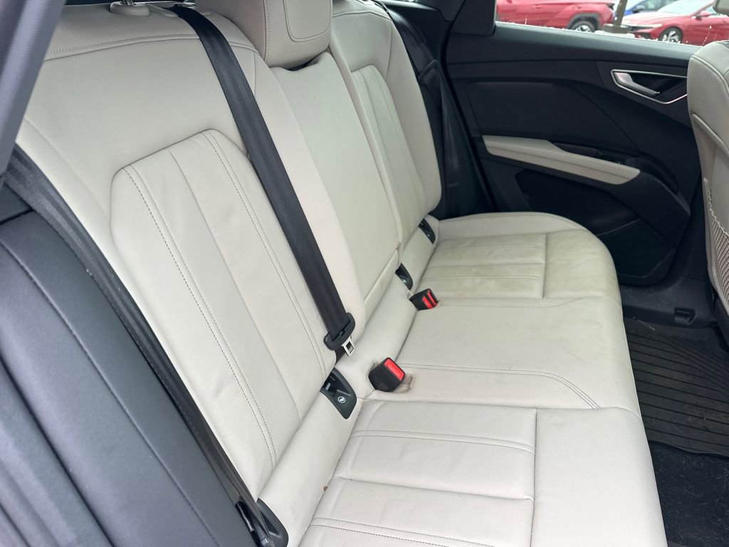 Used 2022 Audi Q4 e-tron Premium image 15