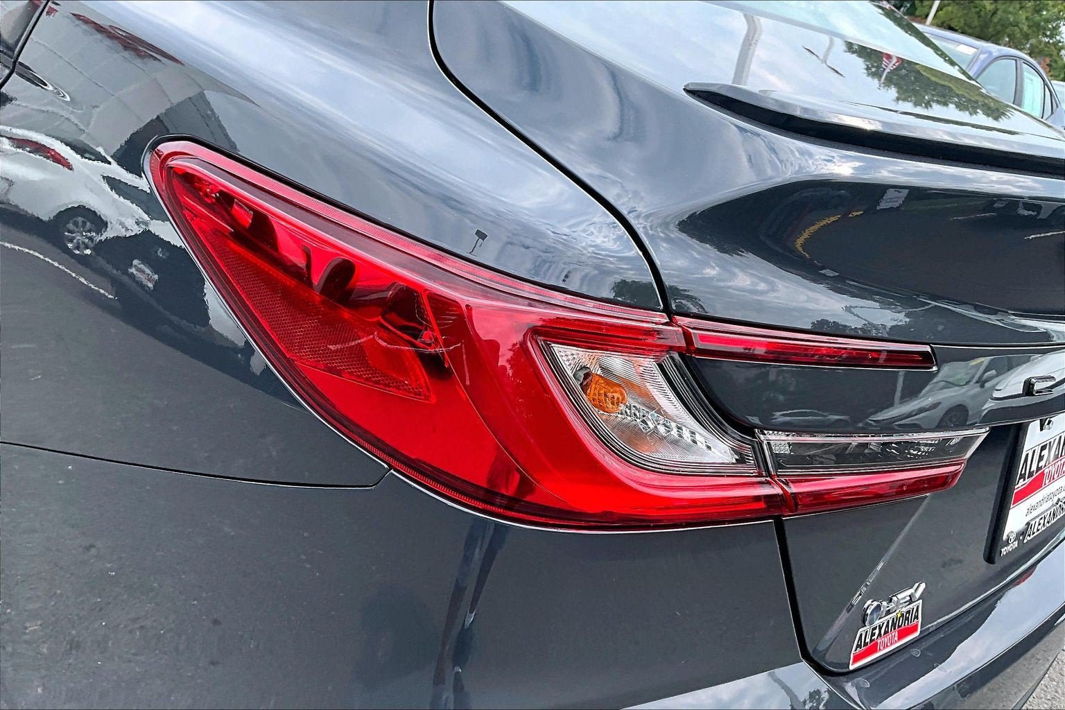 Used 2025 Toyota Camry SE FWD image 27
