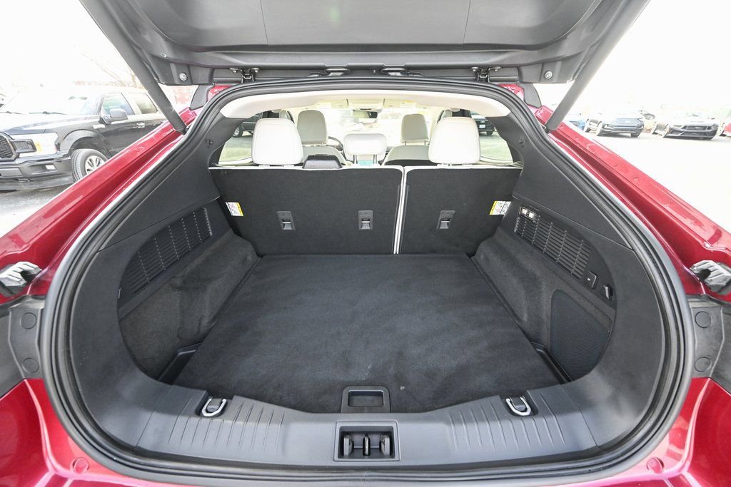 Certified 2025 Ford Mustang Mach-E Premium image 16