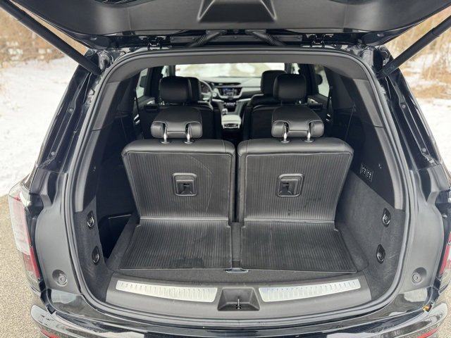 Used 2024 Cadillac XT6 Sport w/ Technology Package image 8