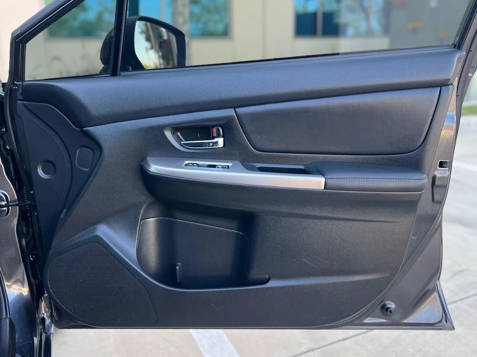 Used 2015 Subaru Impreza 2.0i Limited image 14