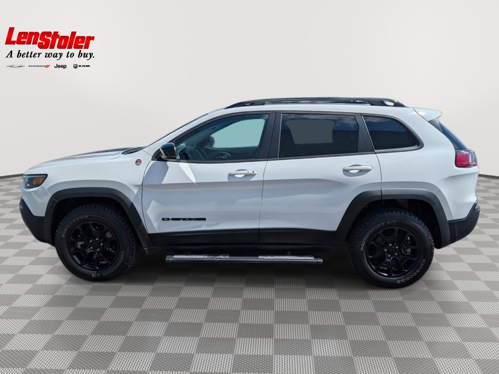 Used 2023 Jeep Cherokee Trailhawk w/ Sun & Sound Group AWD/4WD video 2