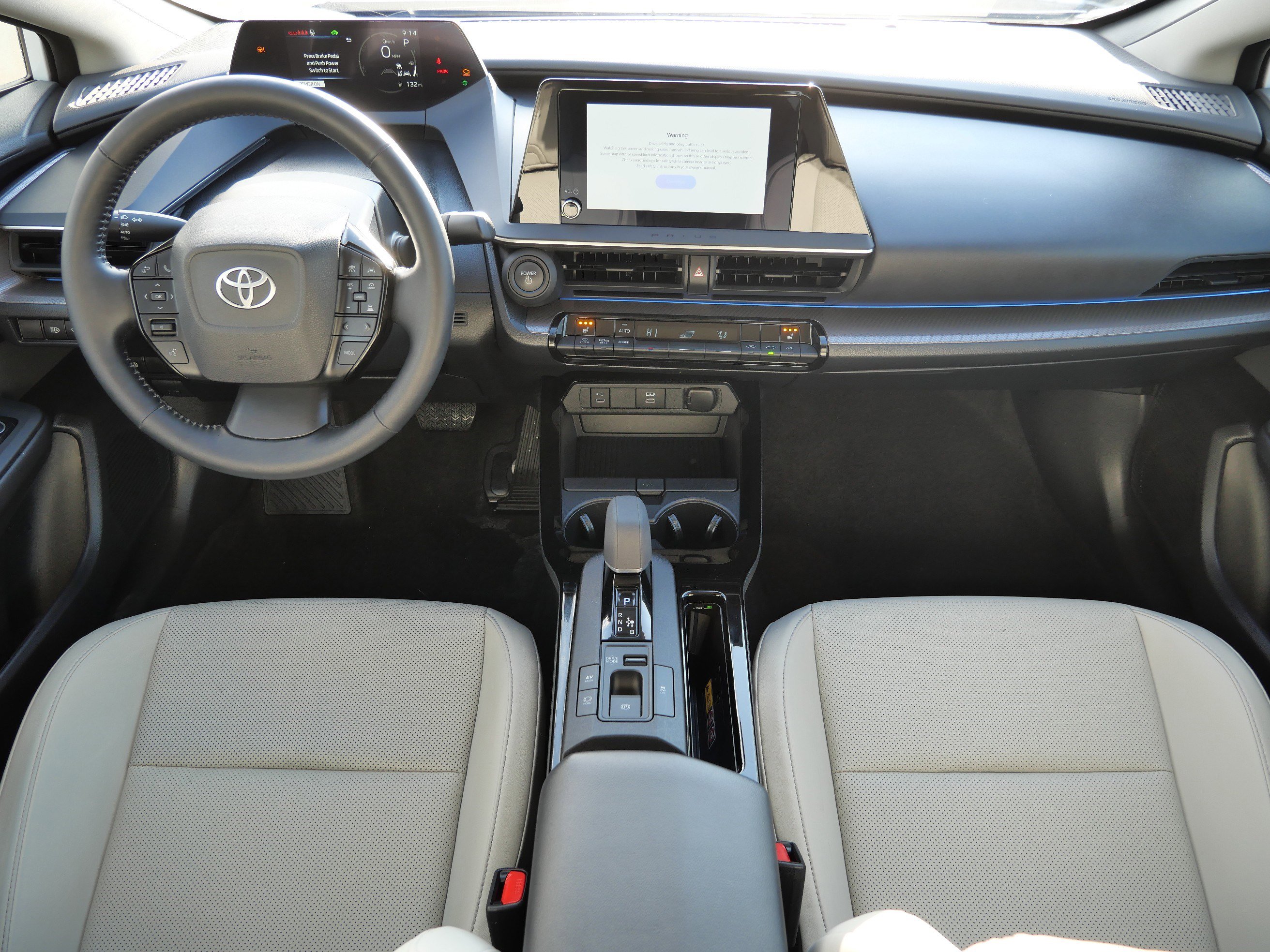 Used 2024 Toyota Prius XLE image 10