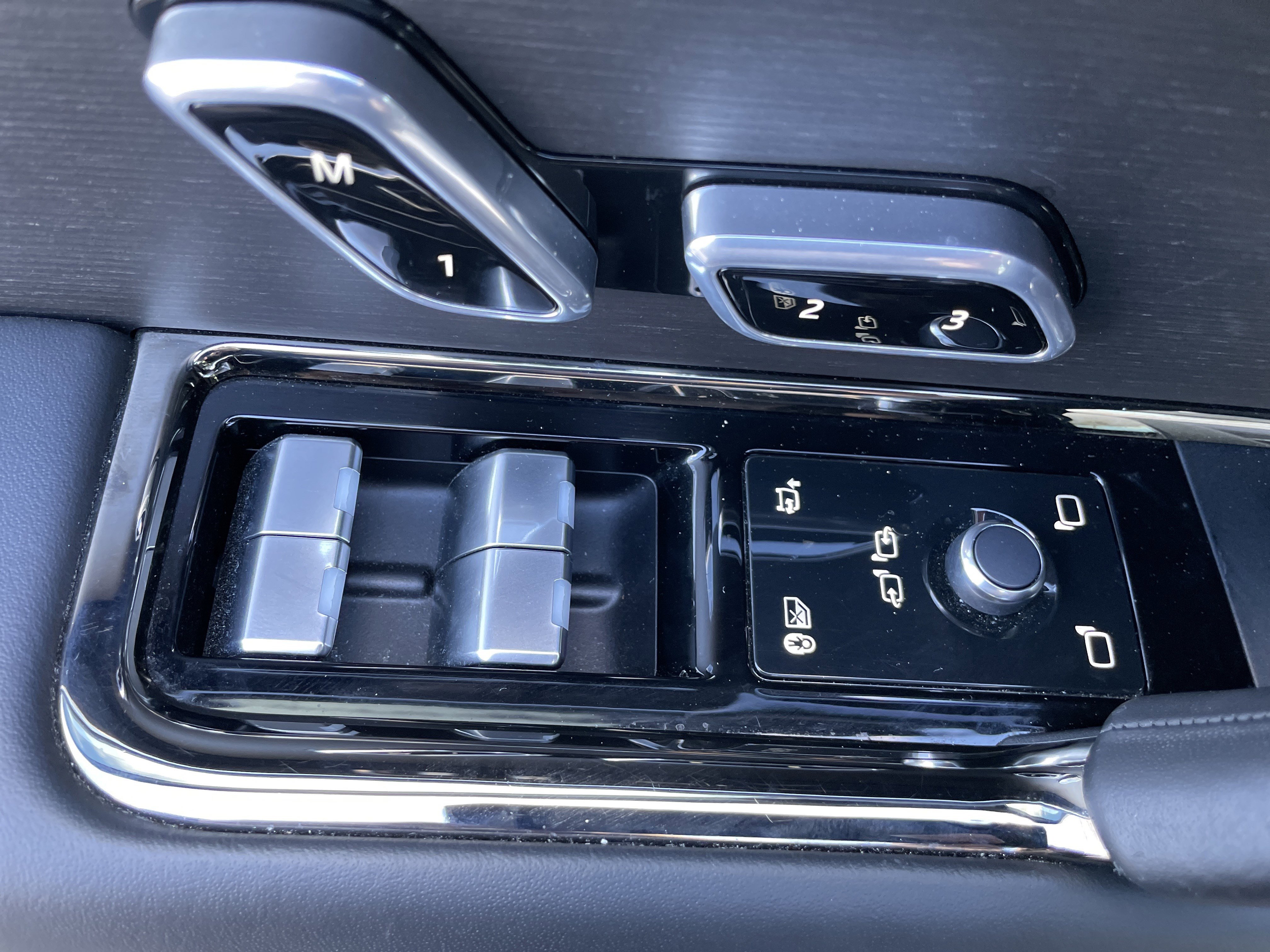 Used 2024 Land Rover Range Rover Sport Dynamic SE image 39