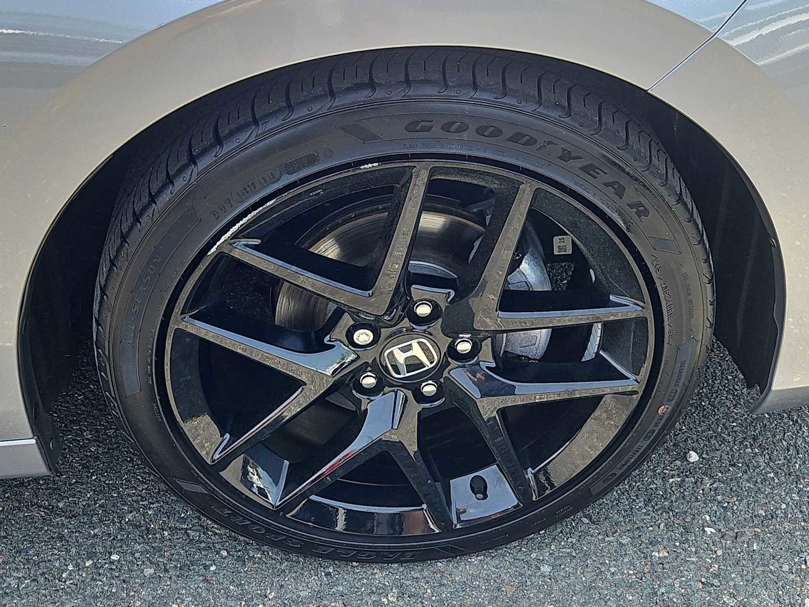 Used 2024 Honda Civic Sport image 8