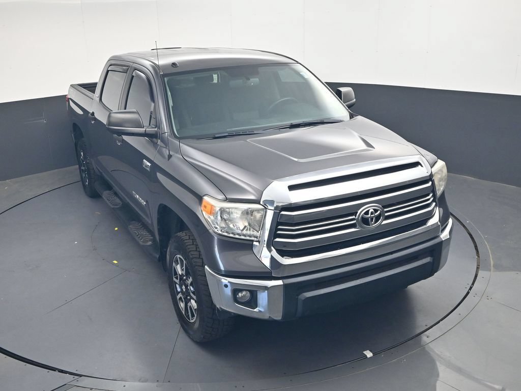 Used 2017 Toyota Tundra SR5 w/ TRD Off Road Package AWD/4WD image 31