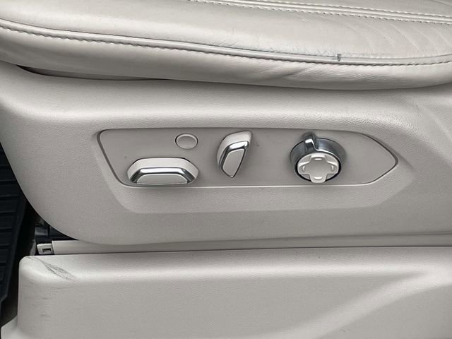 Used 2022 Cadillac Escalade Sport Platinum image 16