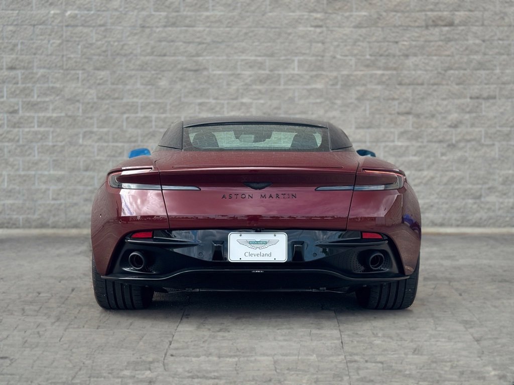 Used 2025 Aston Martin DB12 Coupe image 29