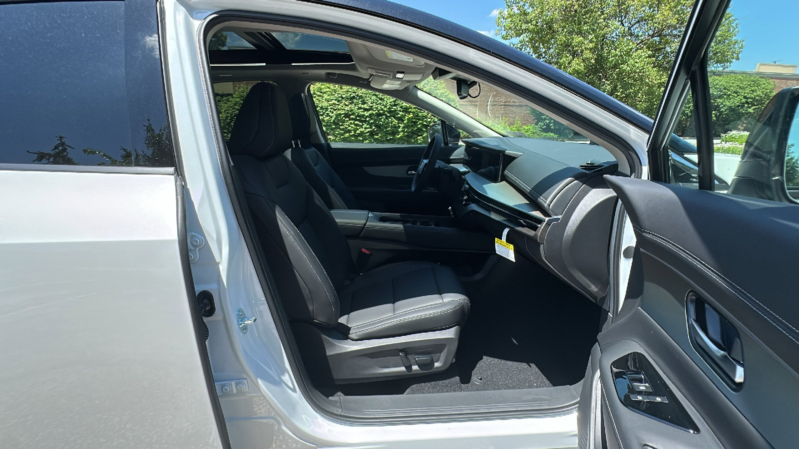 New 2025 Nissan Murano SL w/ Cargo Package image 9