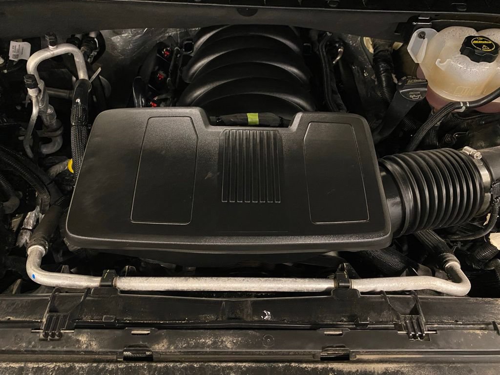 Used 2025 Chevrolet Silverado 1500 LT Trail Boss w/ Convenience Package II AWD/4WD image 4