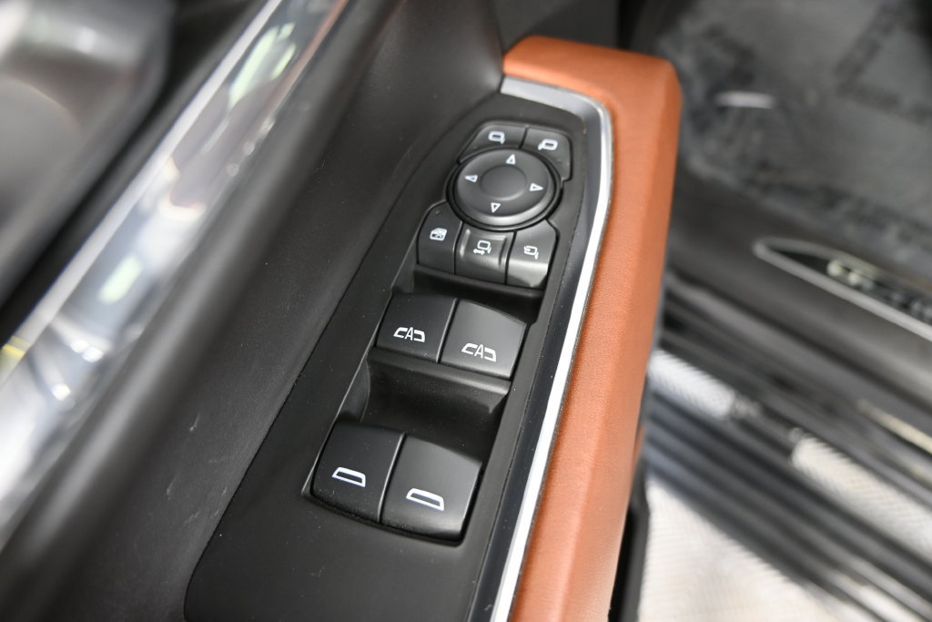 Used 2024 GMC Sierra 3500 Denali Ultimate AWD/4WD image 18