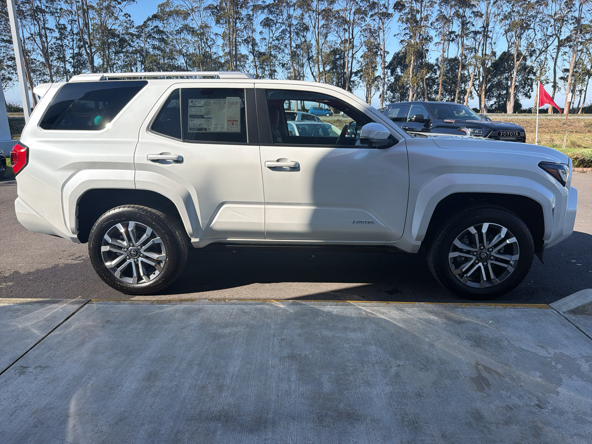 New 2026 Toyota 4Runner Limited AWD/4WD image 9