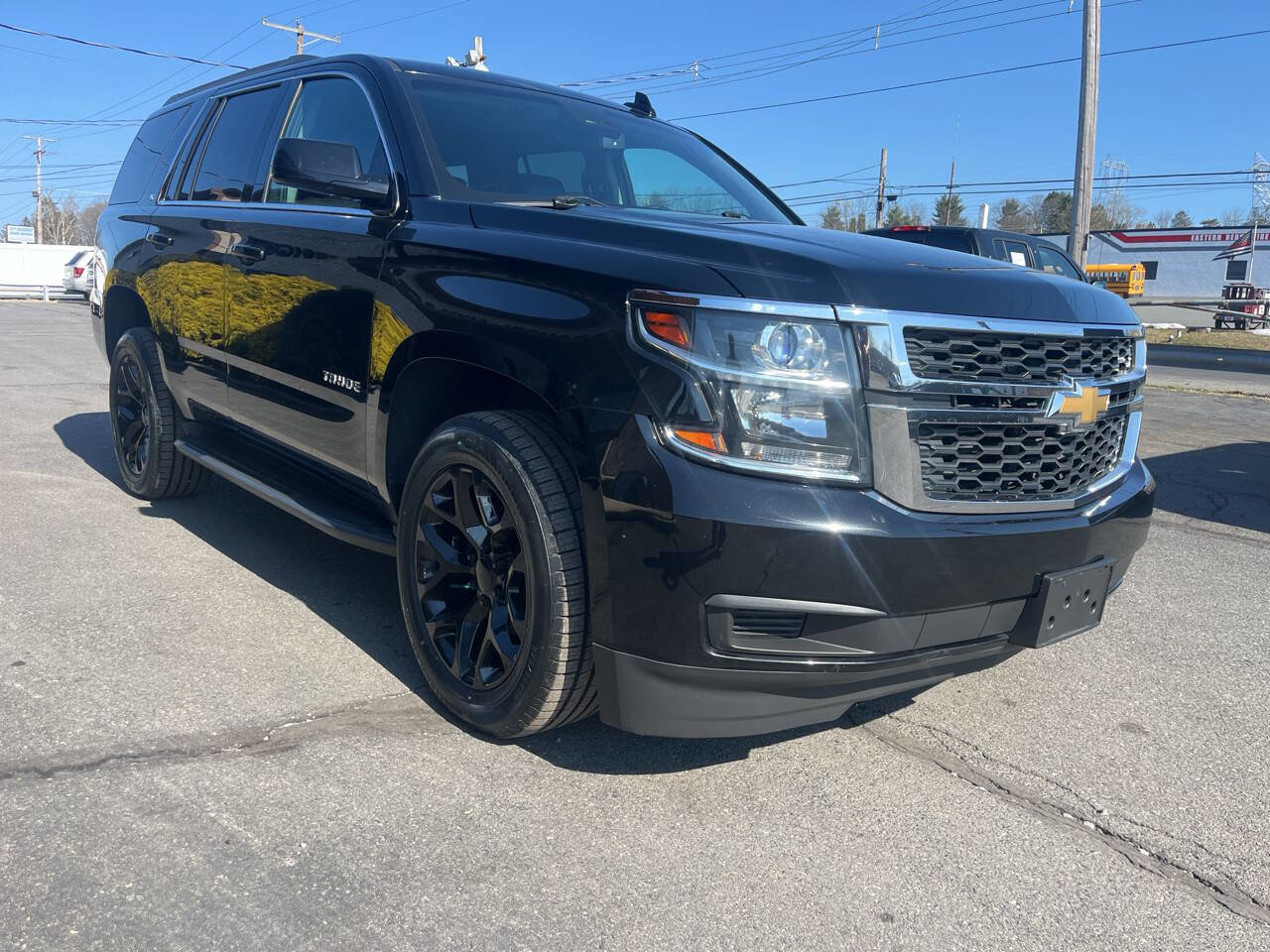 Used 2017 Chevrolet Tahoe LT image 4