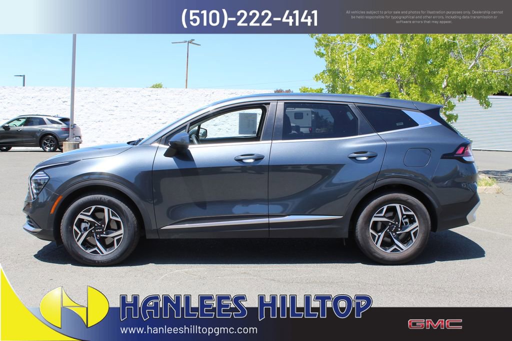 Used 2024 Kia Sportage LX FWD image 2