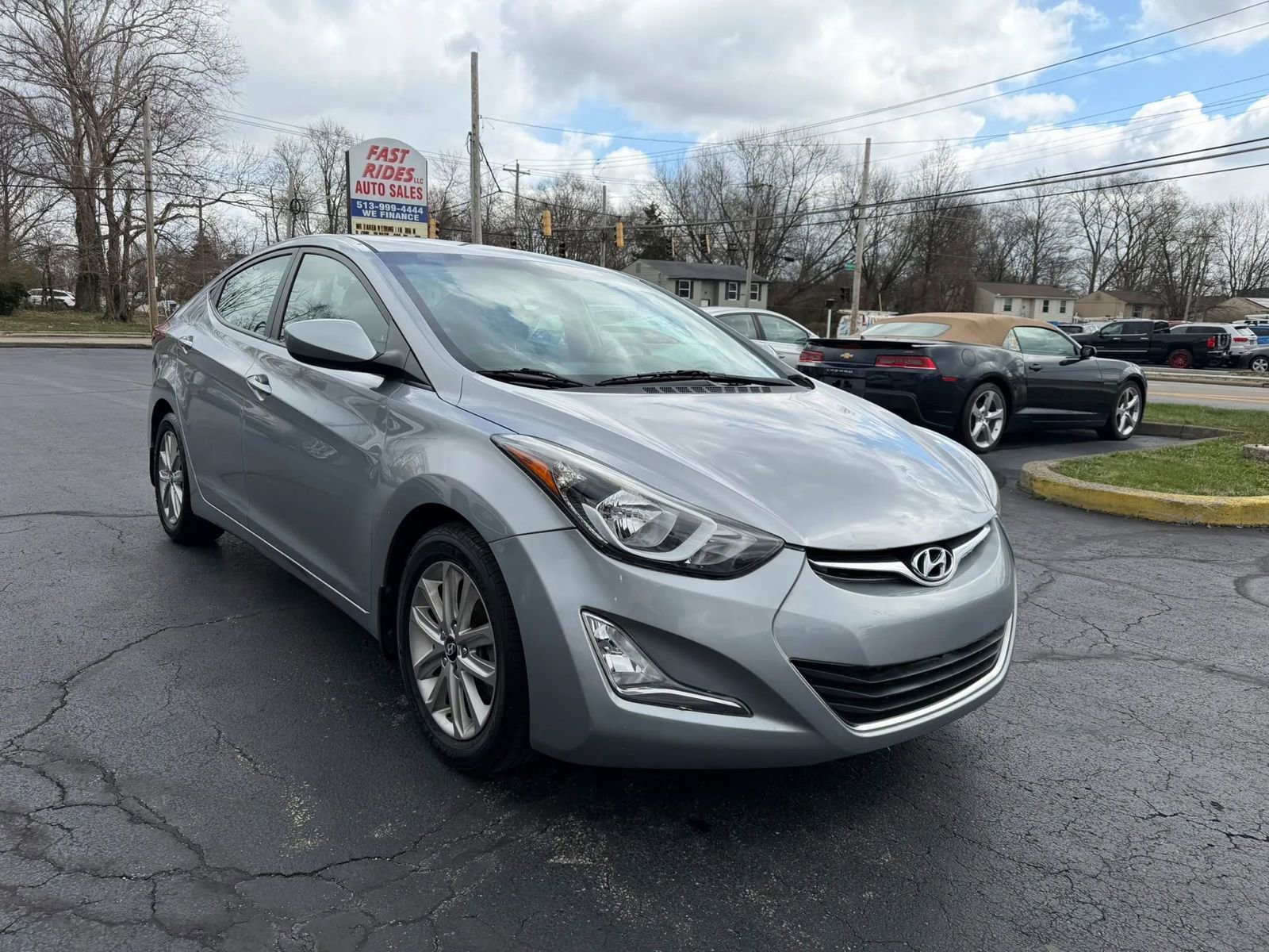 Used 2015 Hyundai Elantra SE w/ Option Group 02 FWD image 7