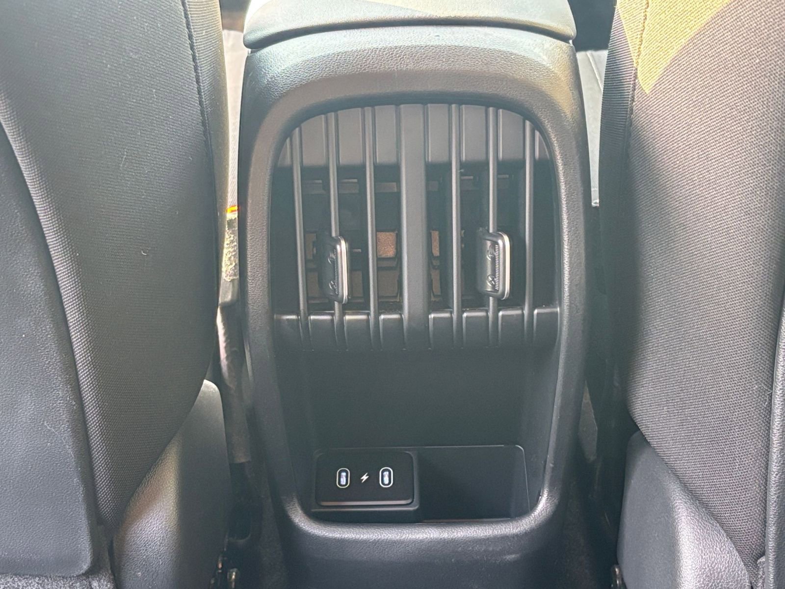 Used 2025 Hyundai Kona SEL image 23
