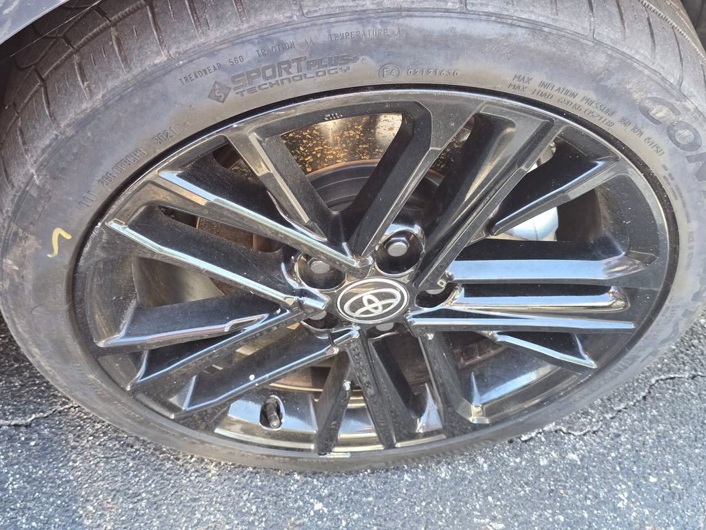Used 2025 Toyota Camry SE FWD image 19