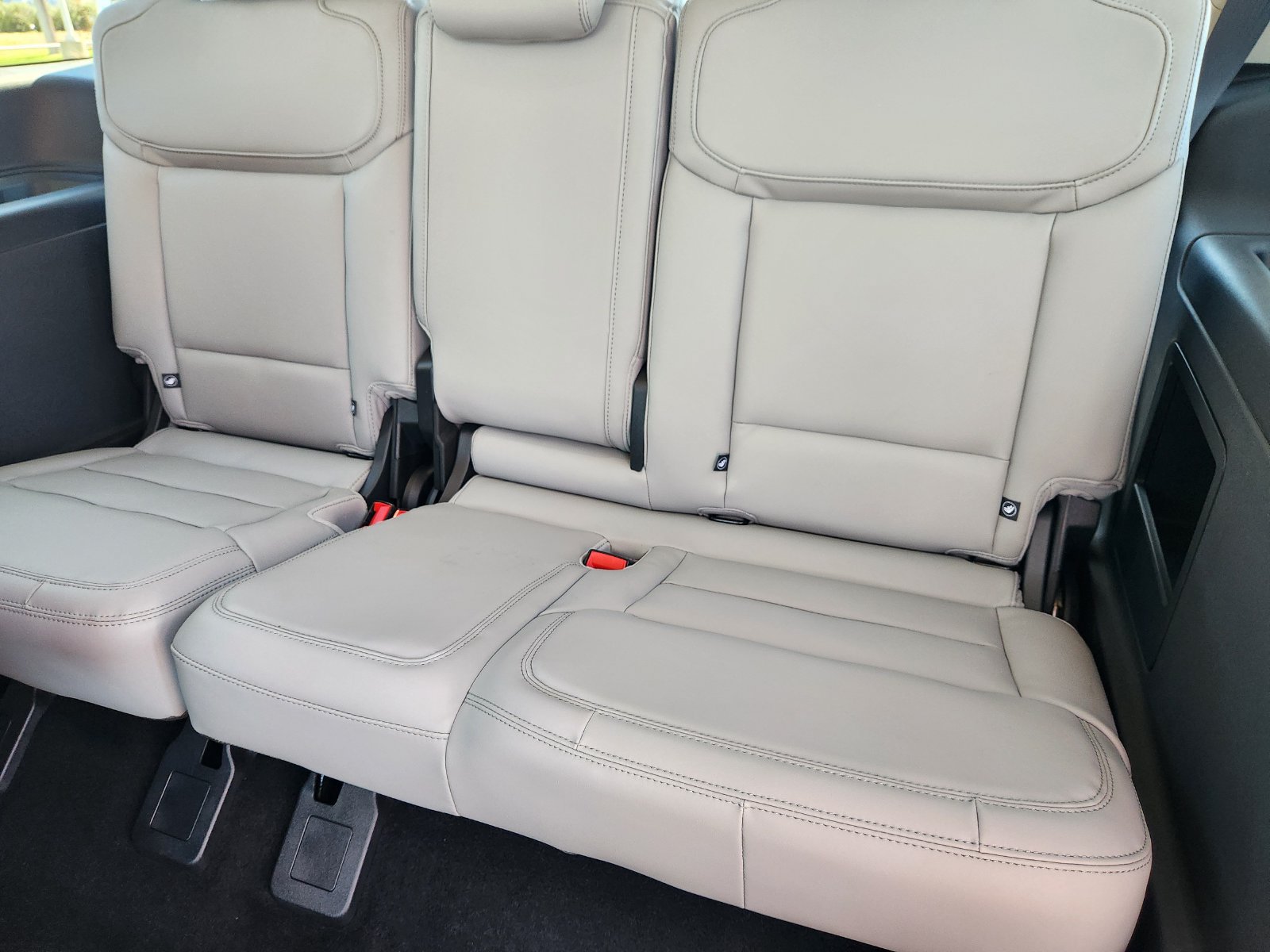 New 2027 Ford Expedition Active RWD image 26