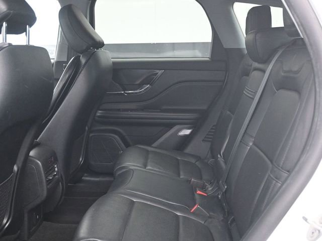 Used 2022 Lincoln Corsair AWD w/ Premium Package image 5