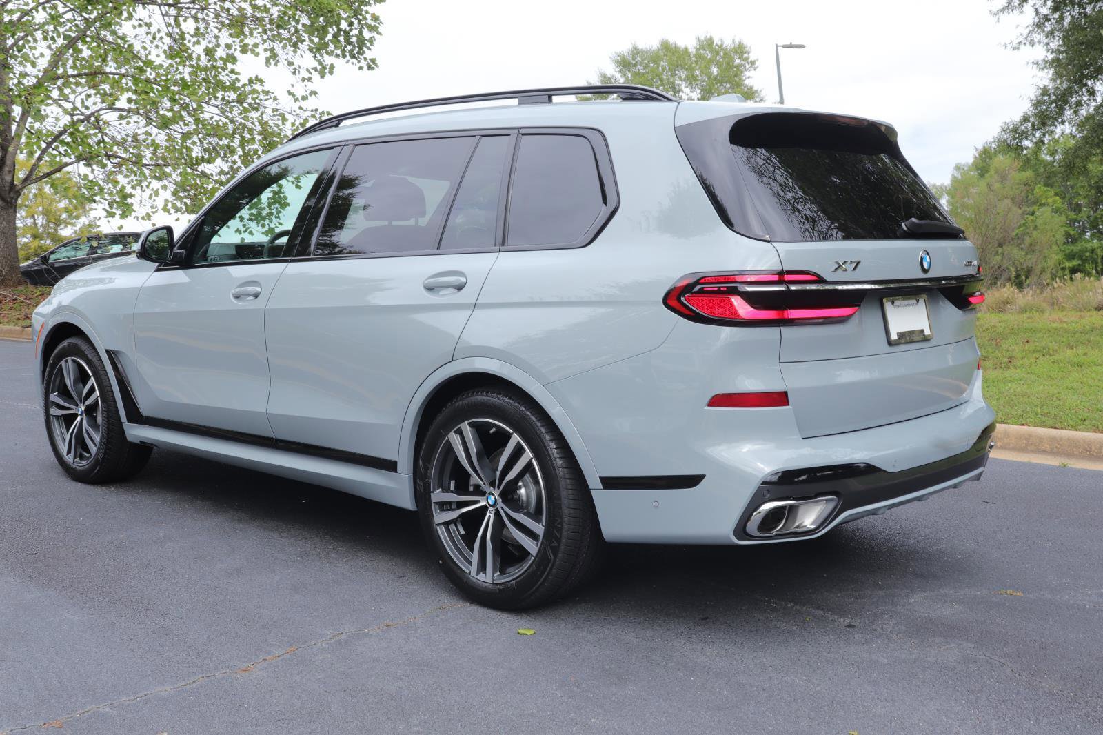 New 2026 BMW X7 xDrive40i w/ M Sport Package image 5