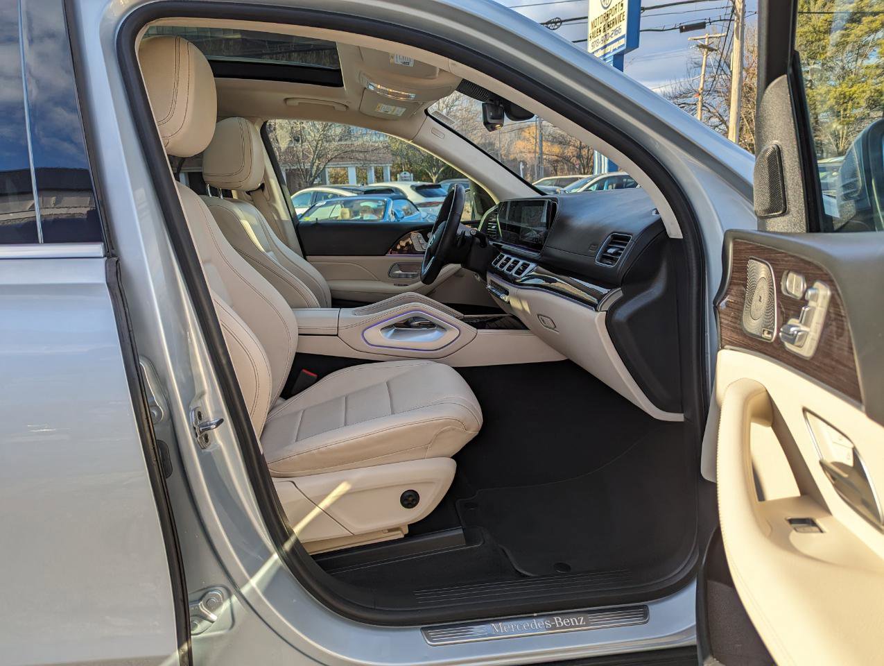 Used 2022 Mercedes-Benz GLS 450 4MATIC image 28