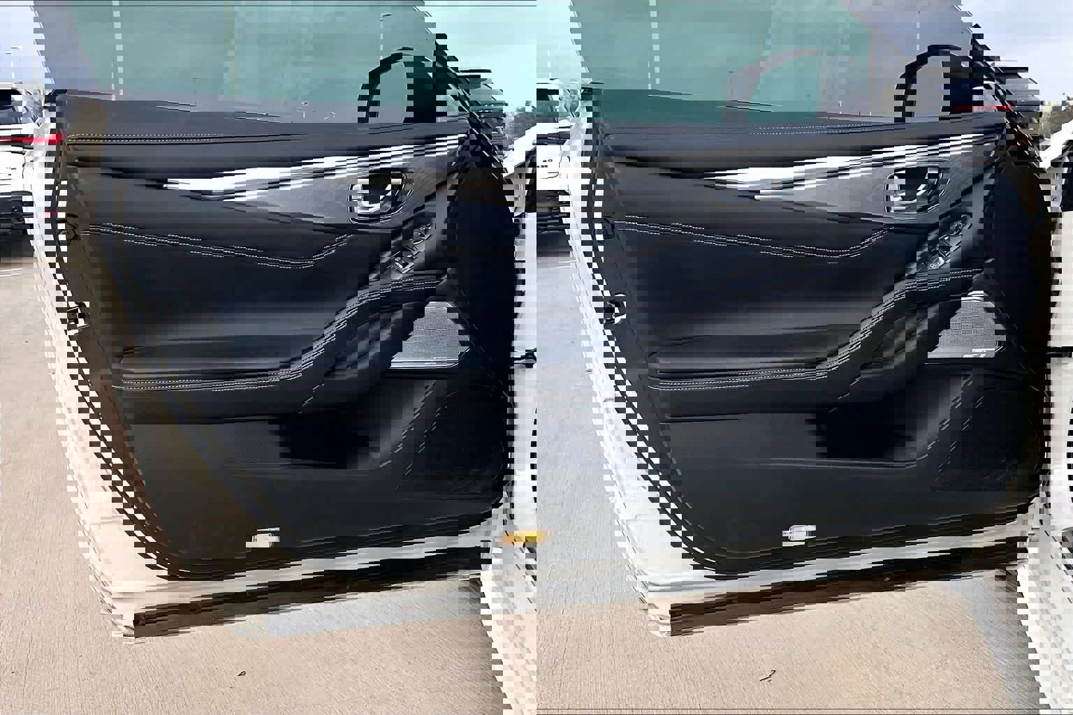 Used 2017 INFINITI Q60 w/ Cargo Package image 19