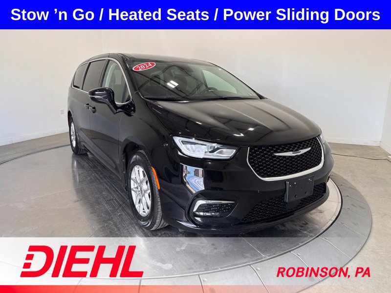 Used 2024 Chrysler Pacifica Touring-L