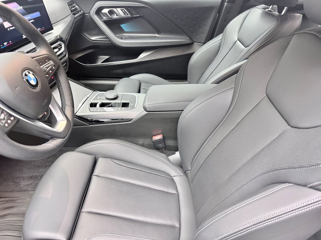 Used 2023 BMW 230i xDrive Coupe w/ Premium Package image 10