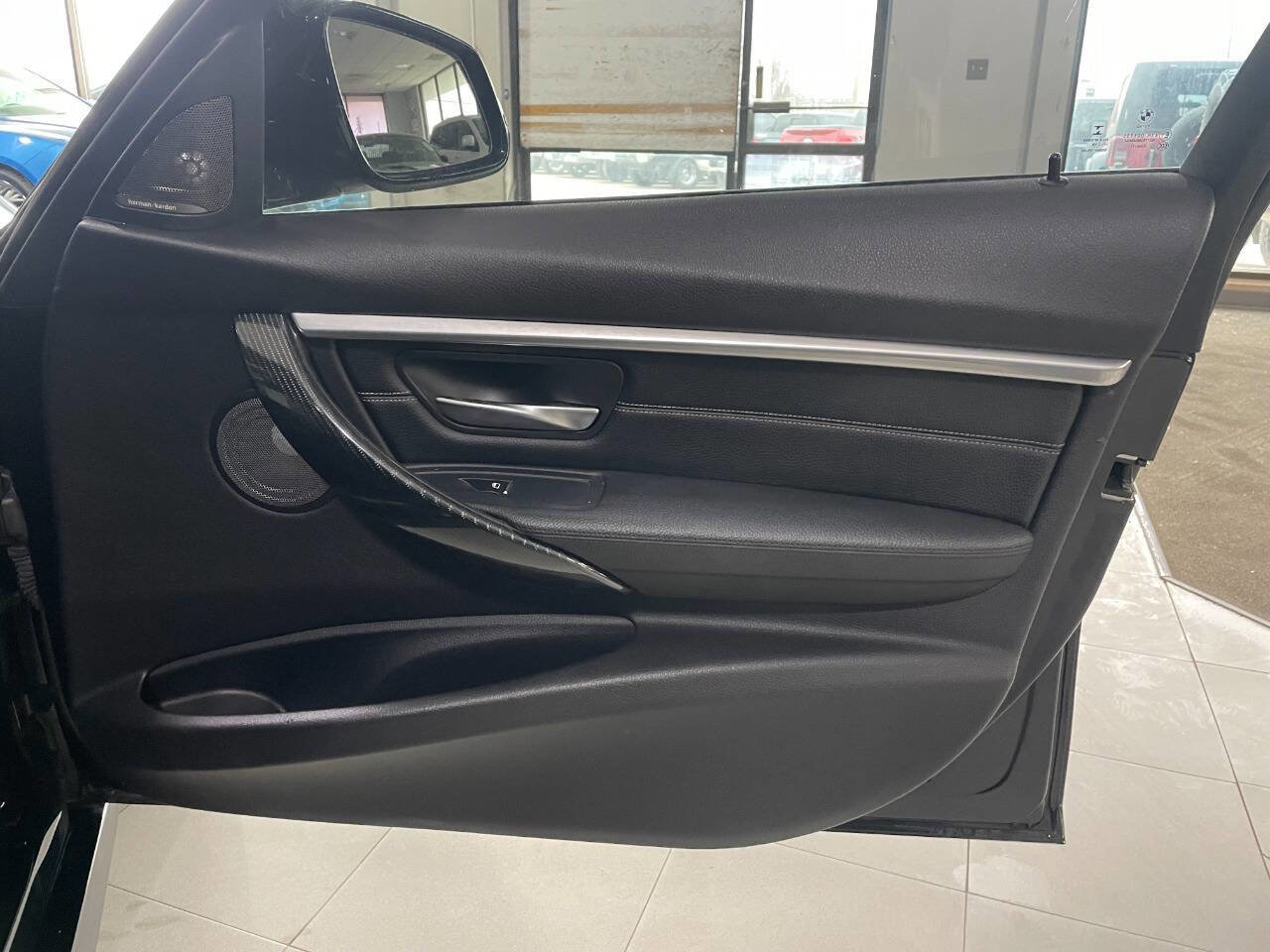 Used 2017 BMW 340i xDrive Sedan image 28