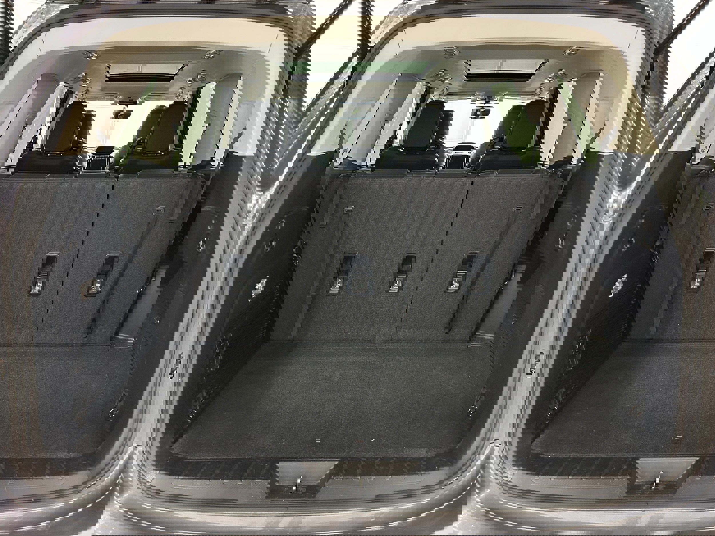 Used 2022 Subaru Ascent Limited w/ Technology Package image 36