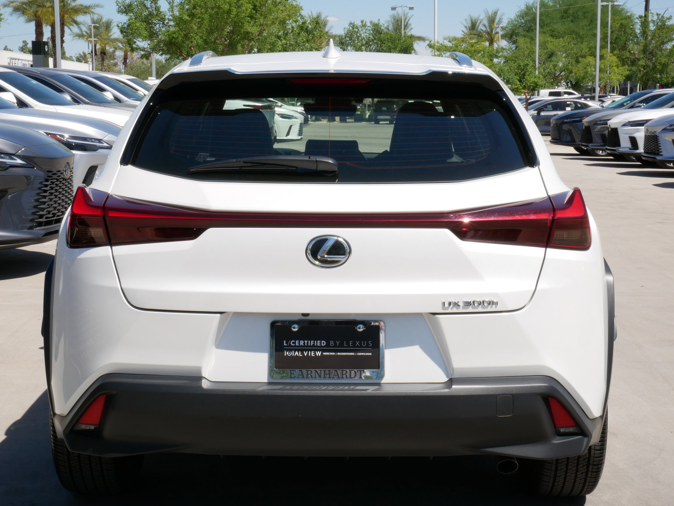 Certified 2025 Lexus UX 300h FWD image 7